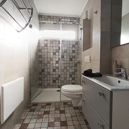 Apartment B7 *
